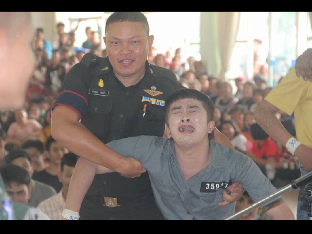 粉底液将军，确实适合泰国！泰国骑兵部队，还用武安侯的形象做招兵广告！泰国男人整体