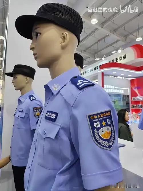 2025式警服正式列装！9大黑科技+暖心设计，见证公安队伍的时代蜕变近日，