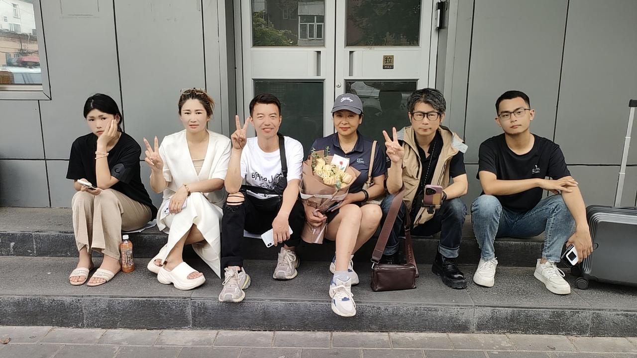 我们见帅帅的过程：6.26开会结束后，快乐码和恒苏我们一行人回酒店，我就提起