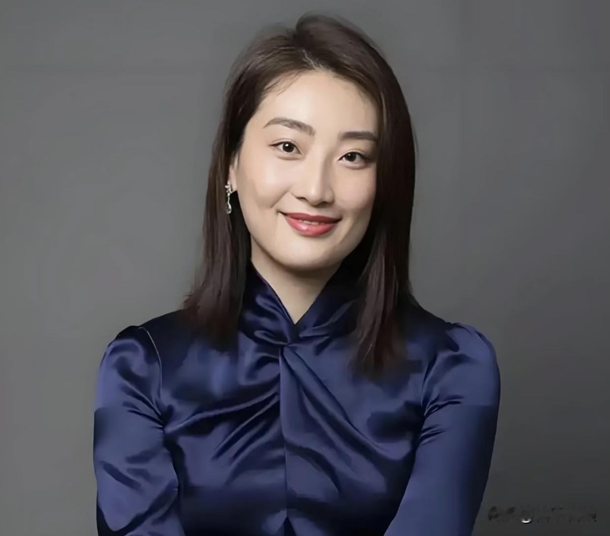 宗馥莉，再出手！6月7号，许久没有消息的宗馥莉冲上了热搜，原因是她停摆了一