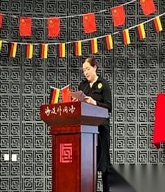 一张通往德国的“绿卡”，就这么悄悄塞到了一帮中学生手里。海淀外国语，进了德国官