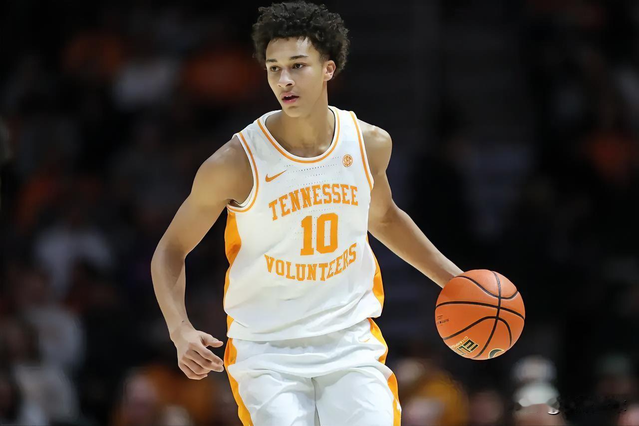 狂的没边！19岁天才新秀拒绝勇士试训距离2026年NBA选秀大会只剩几天，各