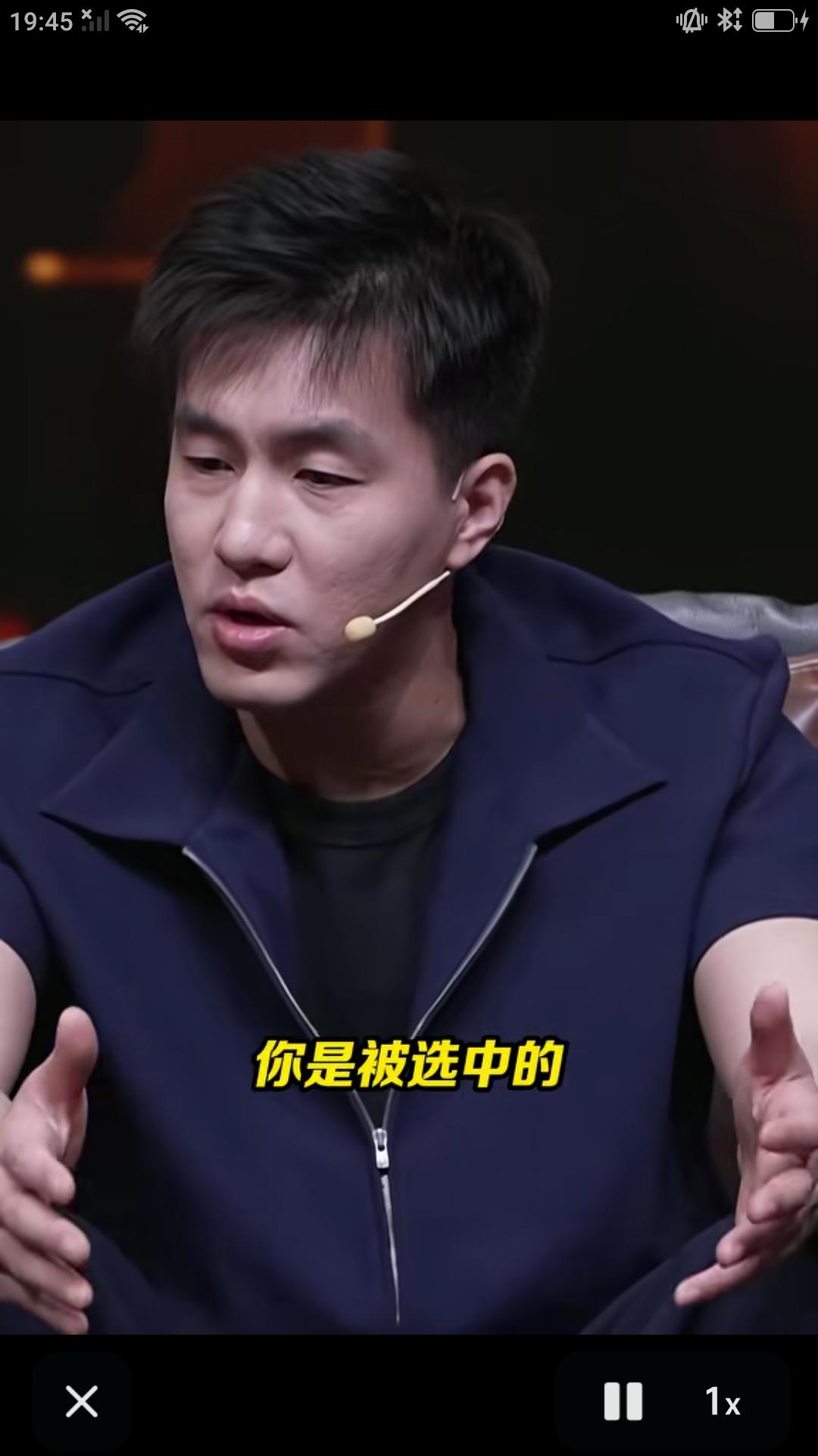 【昨天下午，CBA球星郭艾伦在咪咕直播间担任解说嘉宾时直言，我打篮球的时候，在