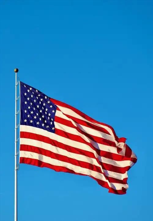 这场侵略战争让我再次感慨，美国的余威在全世界仍然影响广泛，形成了与实力极不匹配的