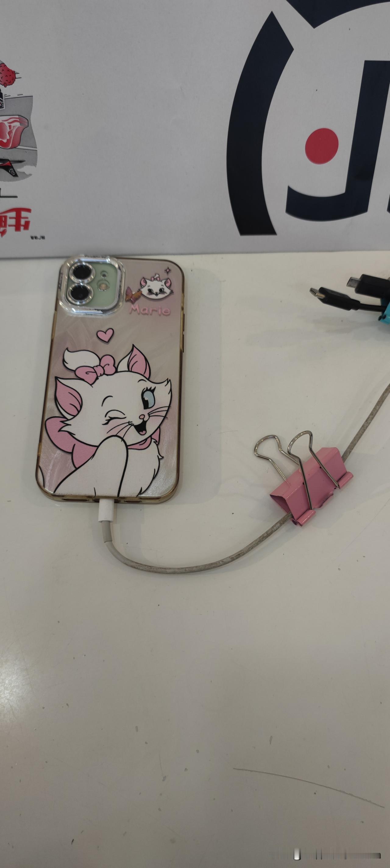 手机怎样充电才能延迟电池寿命？新手机刚买来时，两天一充电都稳稳的，怎么用了一