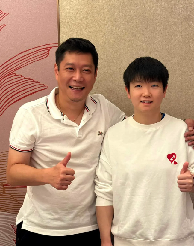 莎莎横扫早田除了自身实力更强大之外还有一个重要原因那就是邱贻可指导又回来