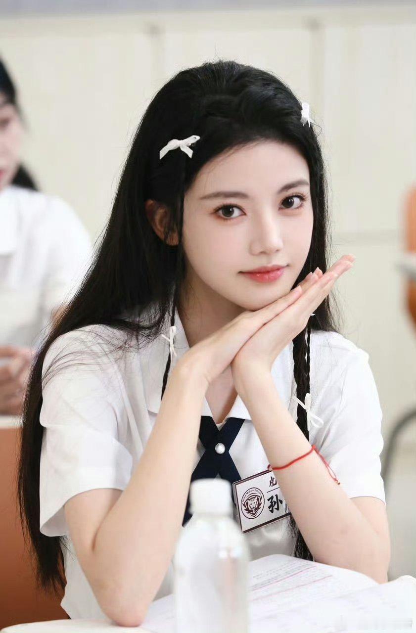 田曦薇居然混到和孙珍妮平番演双女主了？看来小田是在走下坡路啊，逐玉和低智商犯罪并