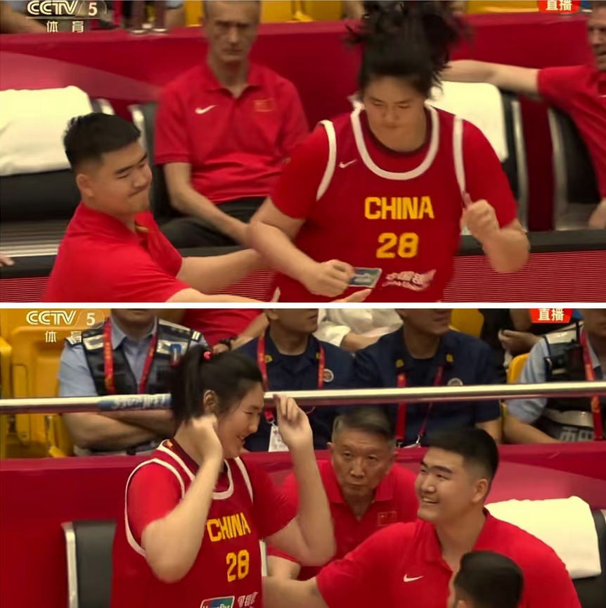 女篮张子宇不想打啦？敢撞教练在昨日的比赛前，张子宇撞教练这一画面被拍到她使出