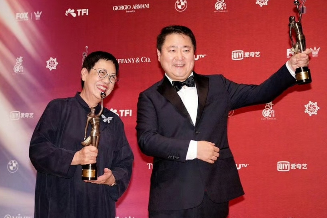 曝于冬被澳门永利赌场追债影视圈顶流大佬于冬，居然被澳门永利赌场直接起诉追债了。港