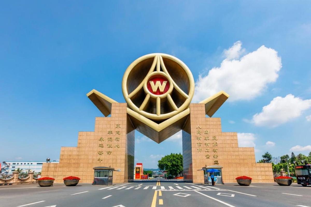 五粮液急令经销商死守800元红线，消费者却从这条命令里读出了一个信号：这酒根本不