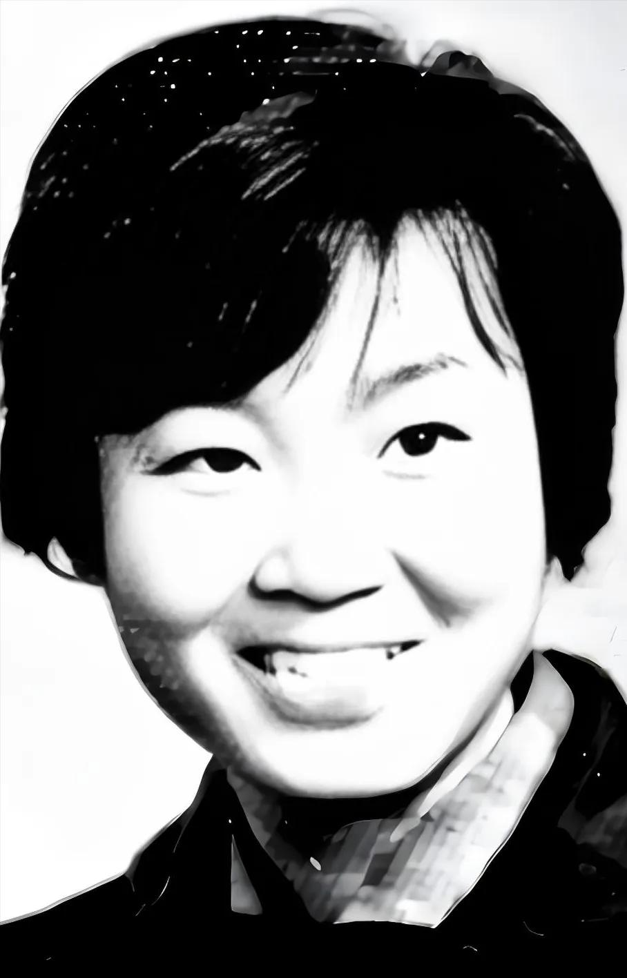 1974年，刚成年不久的上海普陀区女知青朱梅华，夜间独自如厕，却神秘失踪。村