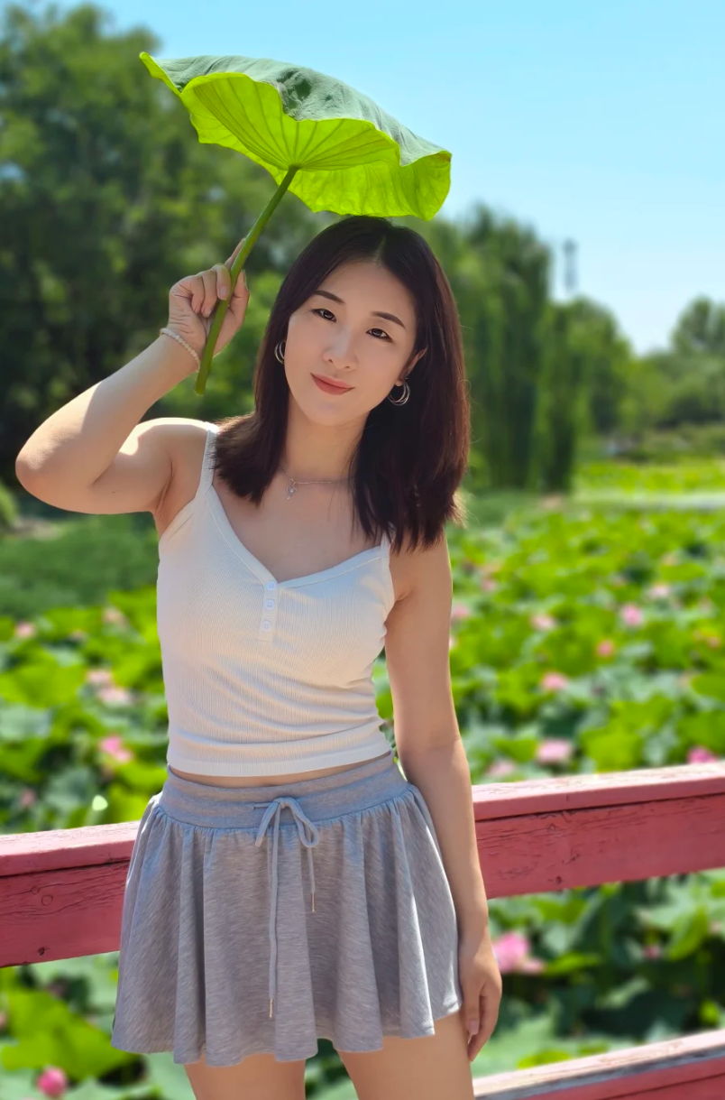 40℃的南高基公园荷花，要热疯了[裂开]