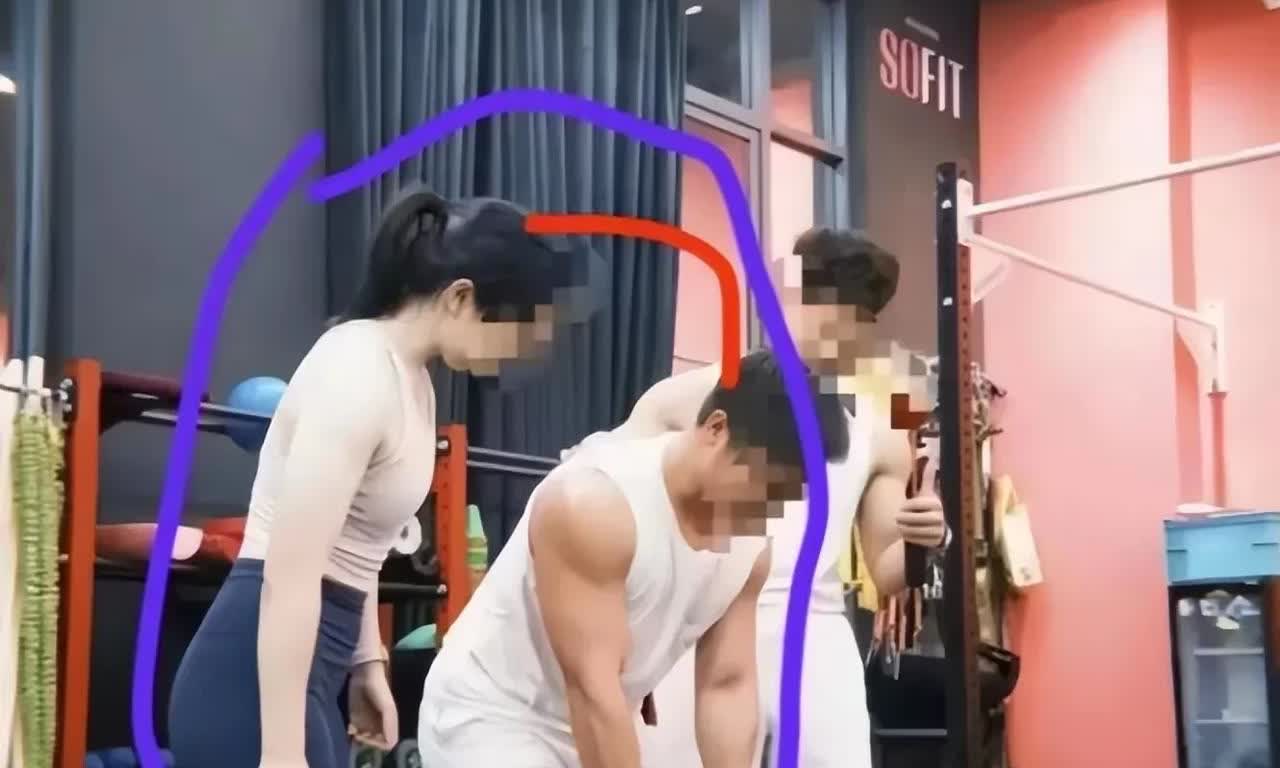 大瓜！银行高管举报妻子出轨男教练。食色，性也。有需求原也正常，但寻求刺激，乱