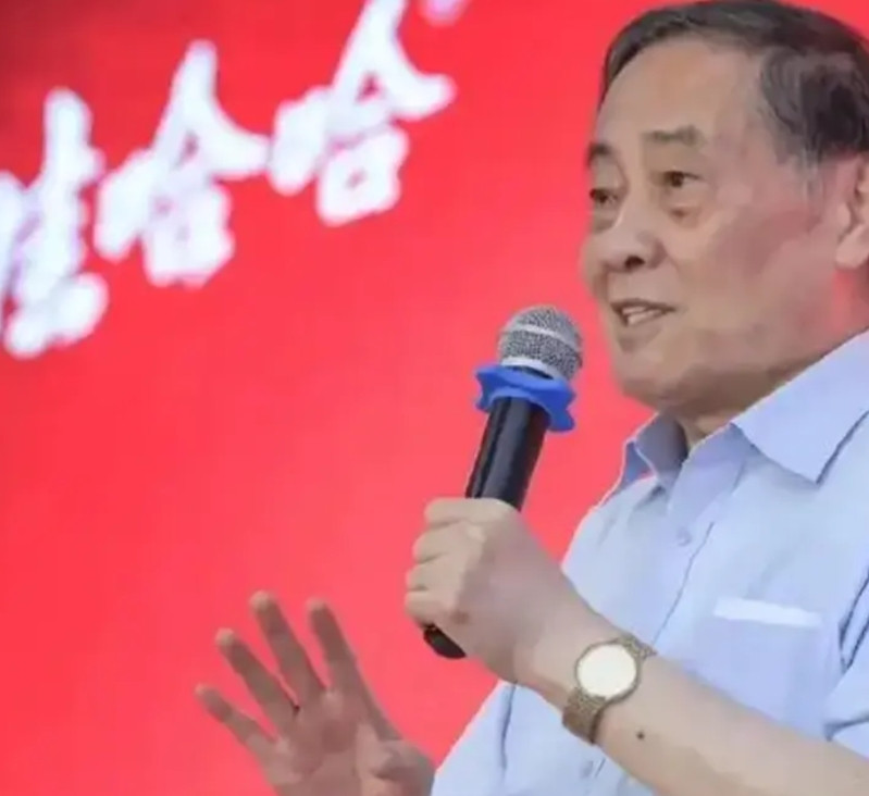 宗庆后“私生子”事件，折射了中国企业家的尴尬现状：我们鼓励他们赚钱、赚了大钱的最