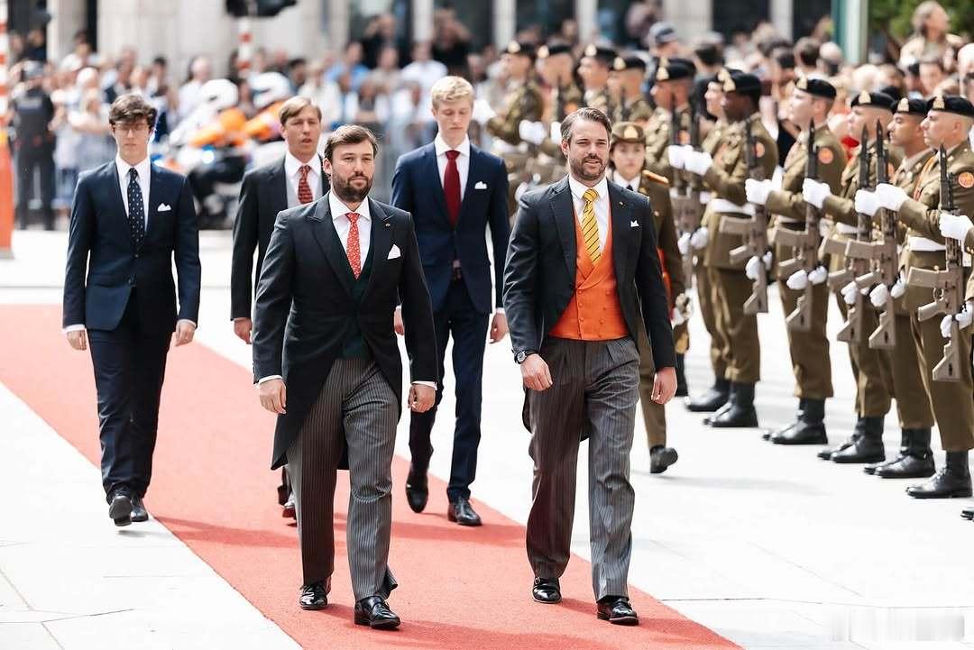 卢森堡王室🇱🇺6月23日，卢森堡大公亨利在位期间最后一次主持国庆节庆典活动
