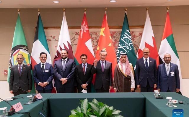 12月11日，根据官方发布的消息，王外长将于12月12日到16日，先后访问阿联酋