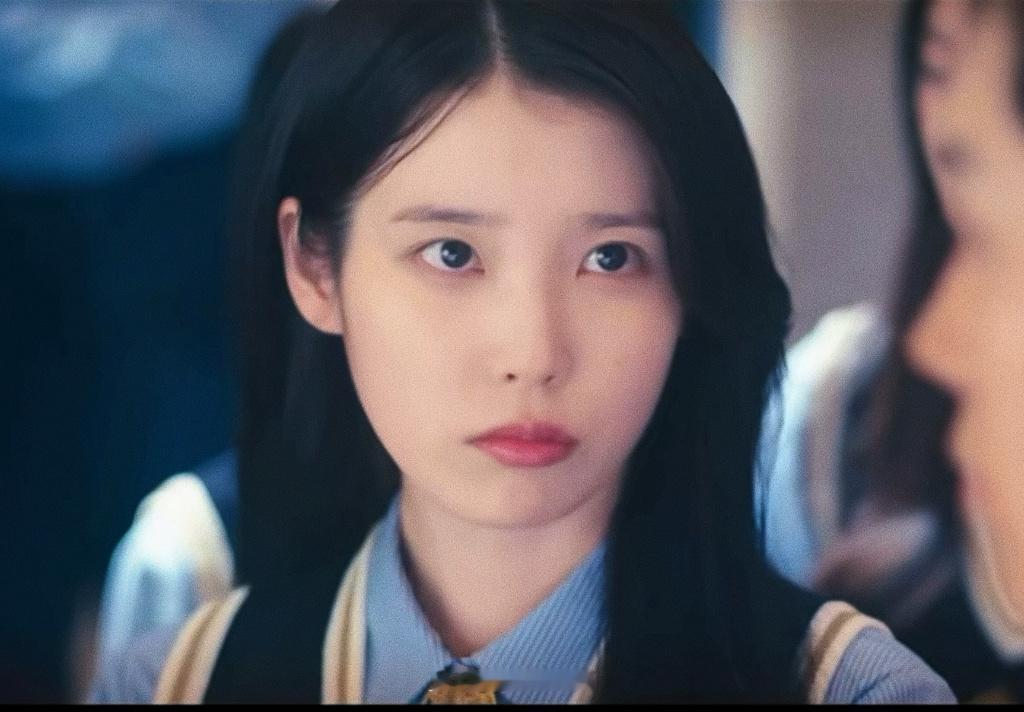 IU｜成熙周🐰💙“欧尼情书放你桌上啦”21世纪大君夫人😻iu专栏