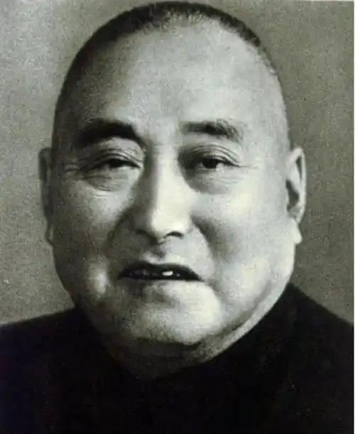 1950年，抗美援朝前夕，周恩来提议，将入朝作战的部队定名“支援军”，谁知，黄炎