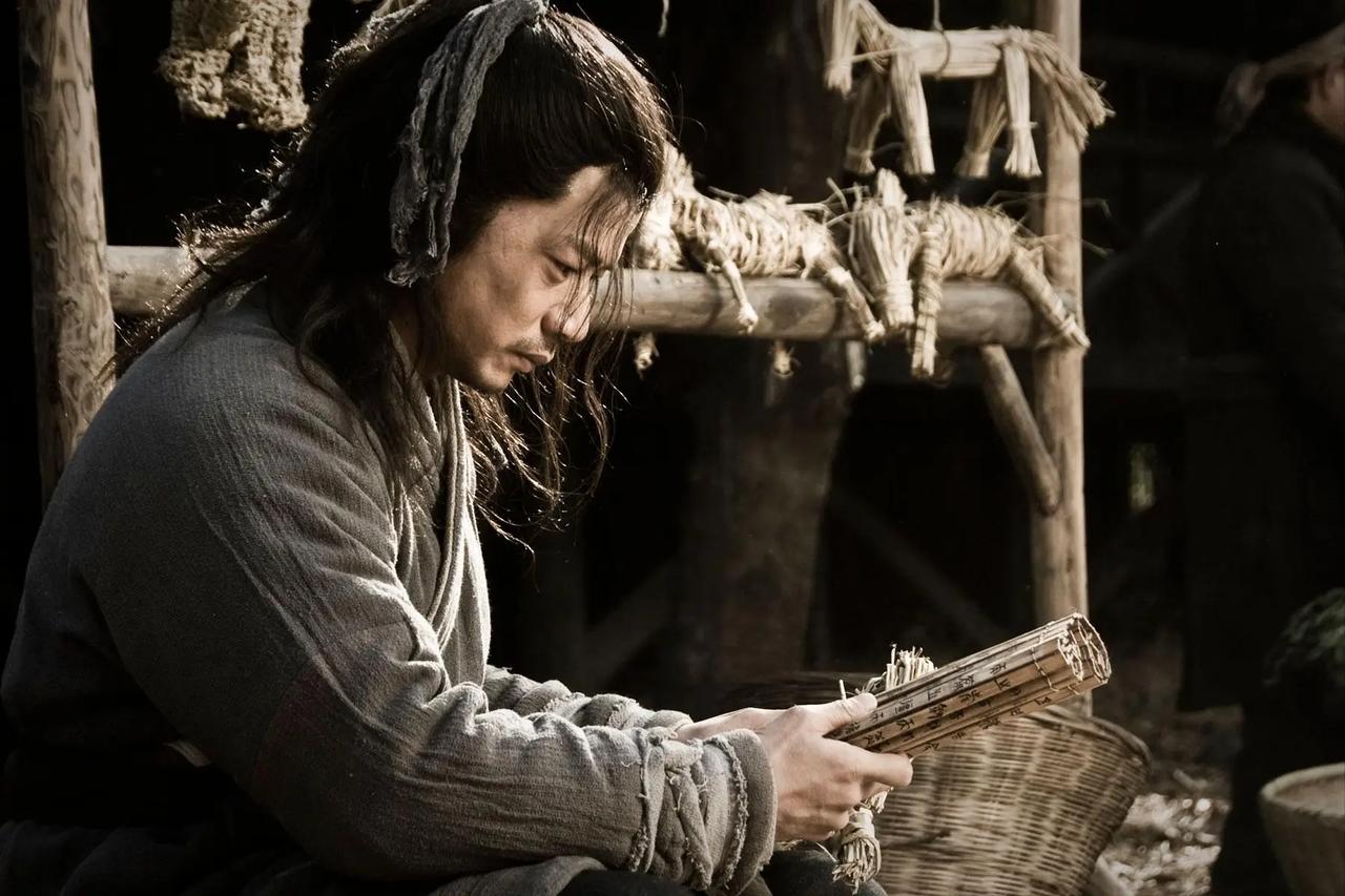 韩信被吕后骗入宫中遇害，临死前大喊3个字，如今成年轻人口头禅韩信死在长乐宫钟