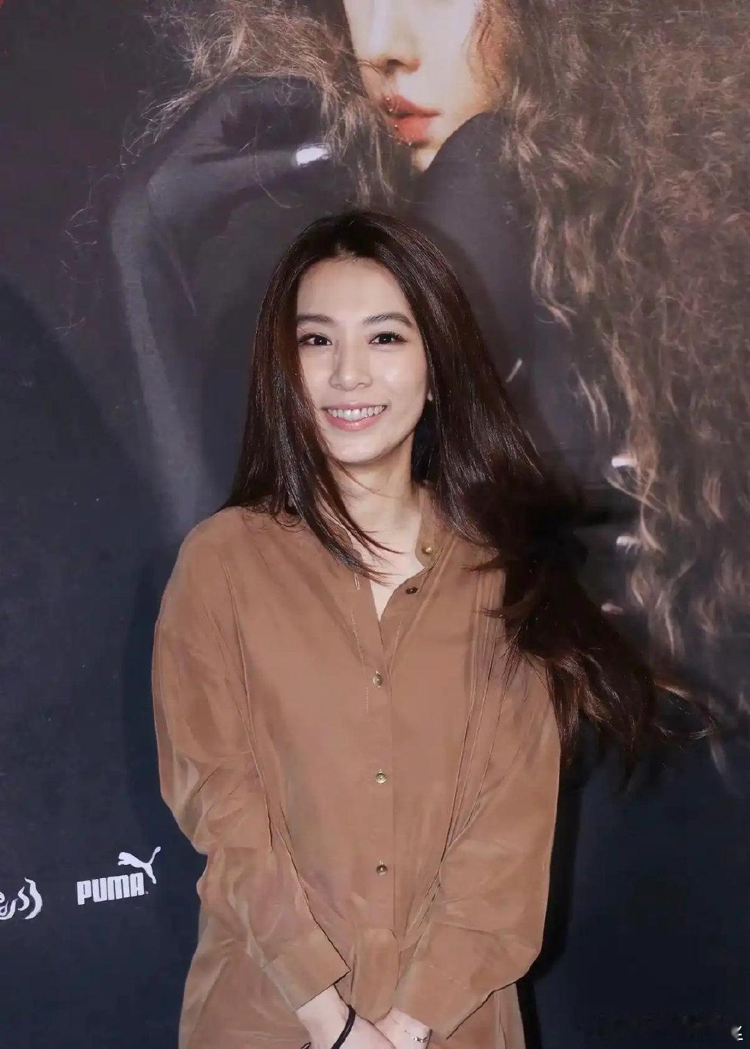 田馥甄再唱中国话！乘风2027马上来拿冠军毕竟咖位比曾沛慈好太多，实力也强太多阿Hebe快来啊！明年