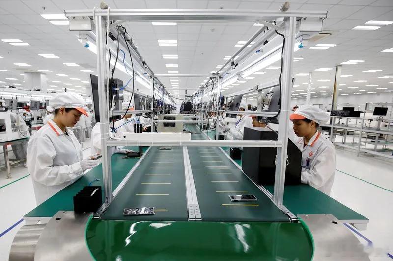 【消息人士称，美国敦促越南与中国科技脱钩】（路透社）——三位知情人士透