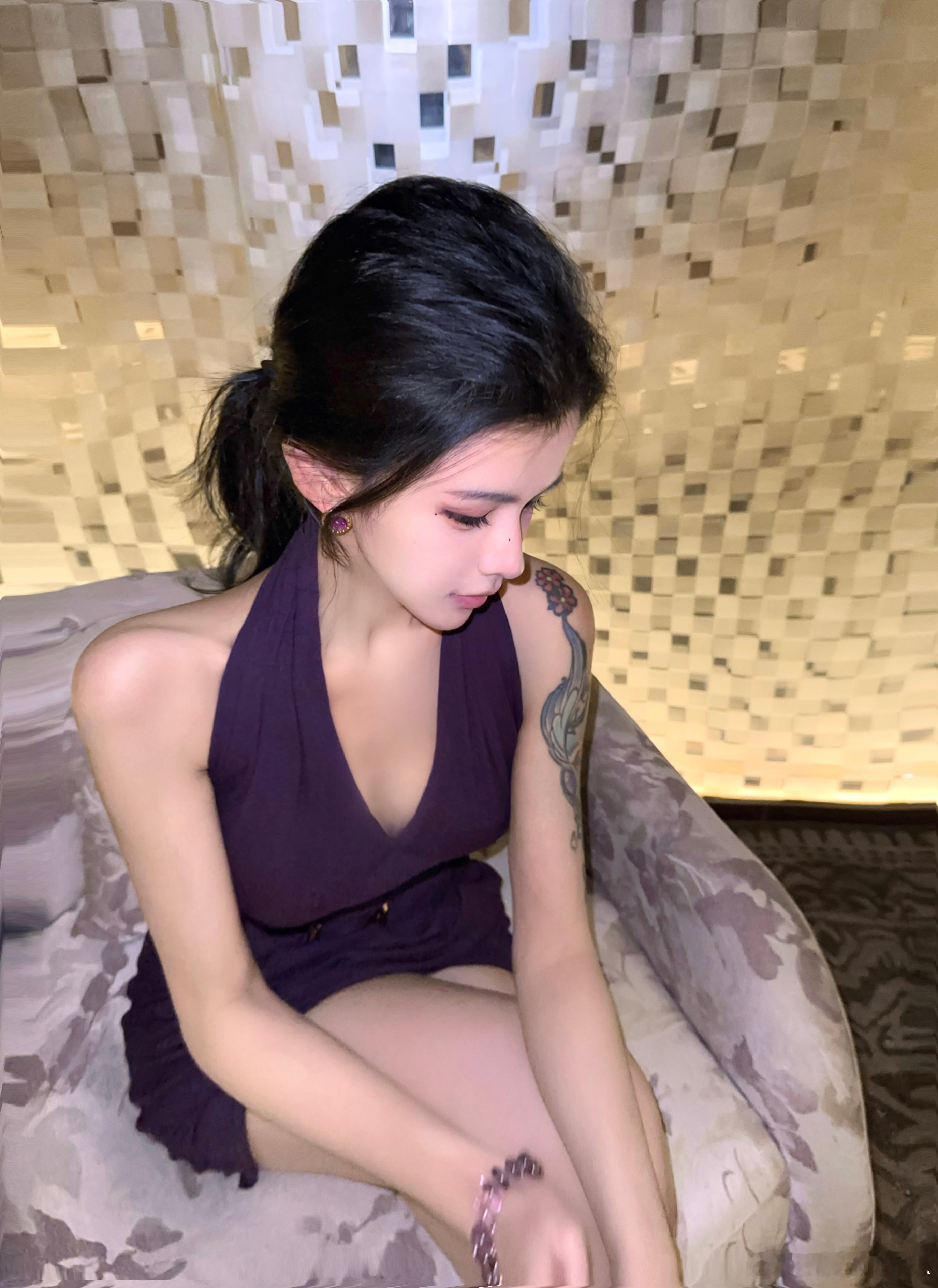 大姐姐​​​