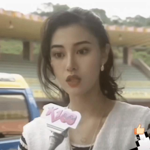 当年港媒形容李嘉欣她是“恃靓行凶”，确实要这种级别的美貌才行