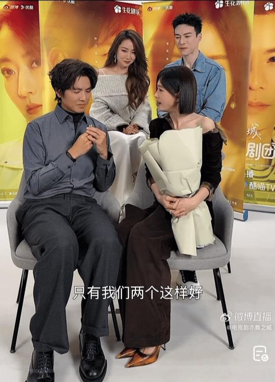 钟汉良秦岚港普遇上电音钟汉良的港普还是那么有辨识度，每个字都带着专属味道，秦岚