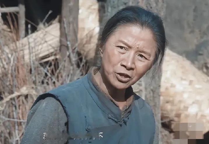 《生万物》里的“山东大娘”，原以为是导演组随便找个农村妇女演的，直到看了演员的履