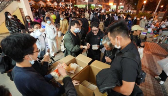 我原以为李嘉诚捐款8000万已经是最大数额的捐款了，没想到除了霍英东，刘德华。还