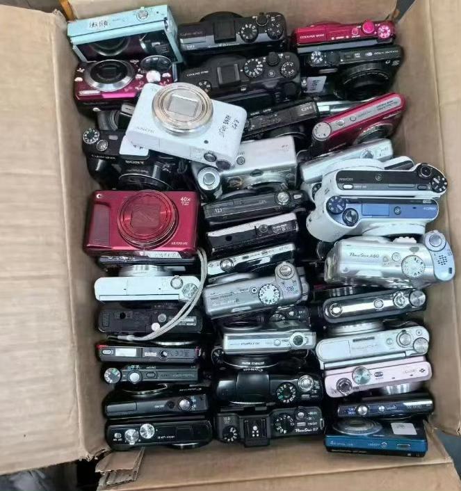 多款相机价格暴涨近10倍6年前花2459元买的佳能相机，现在居然涨到4048元