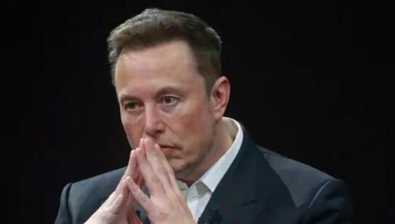 马斯克终于累了，他明确表示：要找一个安全的国家，不会被袭击的国家，然后夜晚可以走