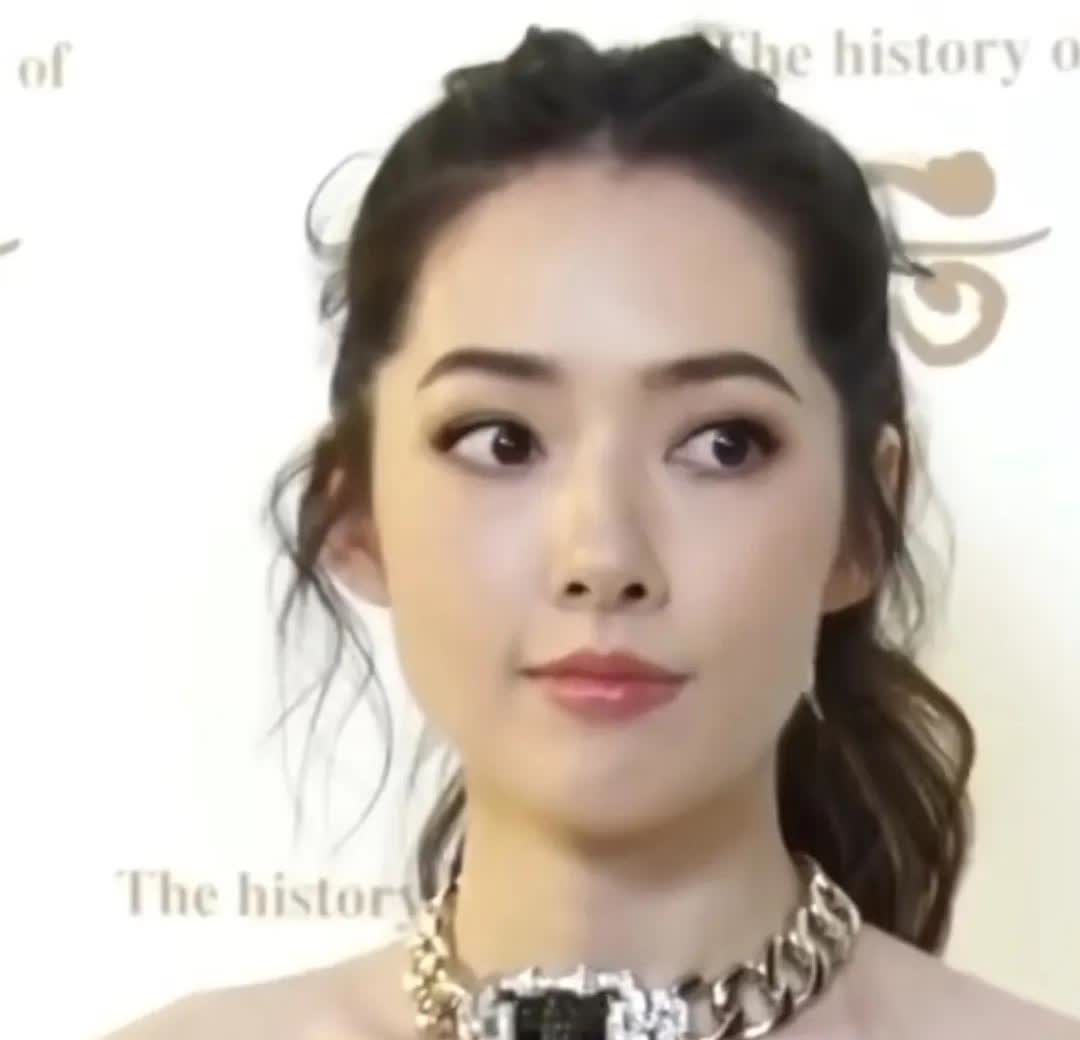 终于弄明白向太为什么一眼就认定郭碧婷做她的儿媳妇了，就这5个字：郭碧婷低