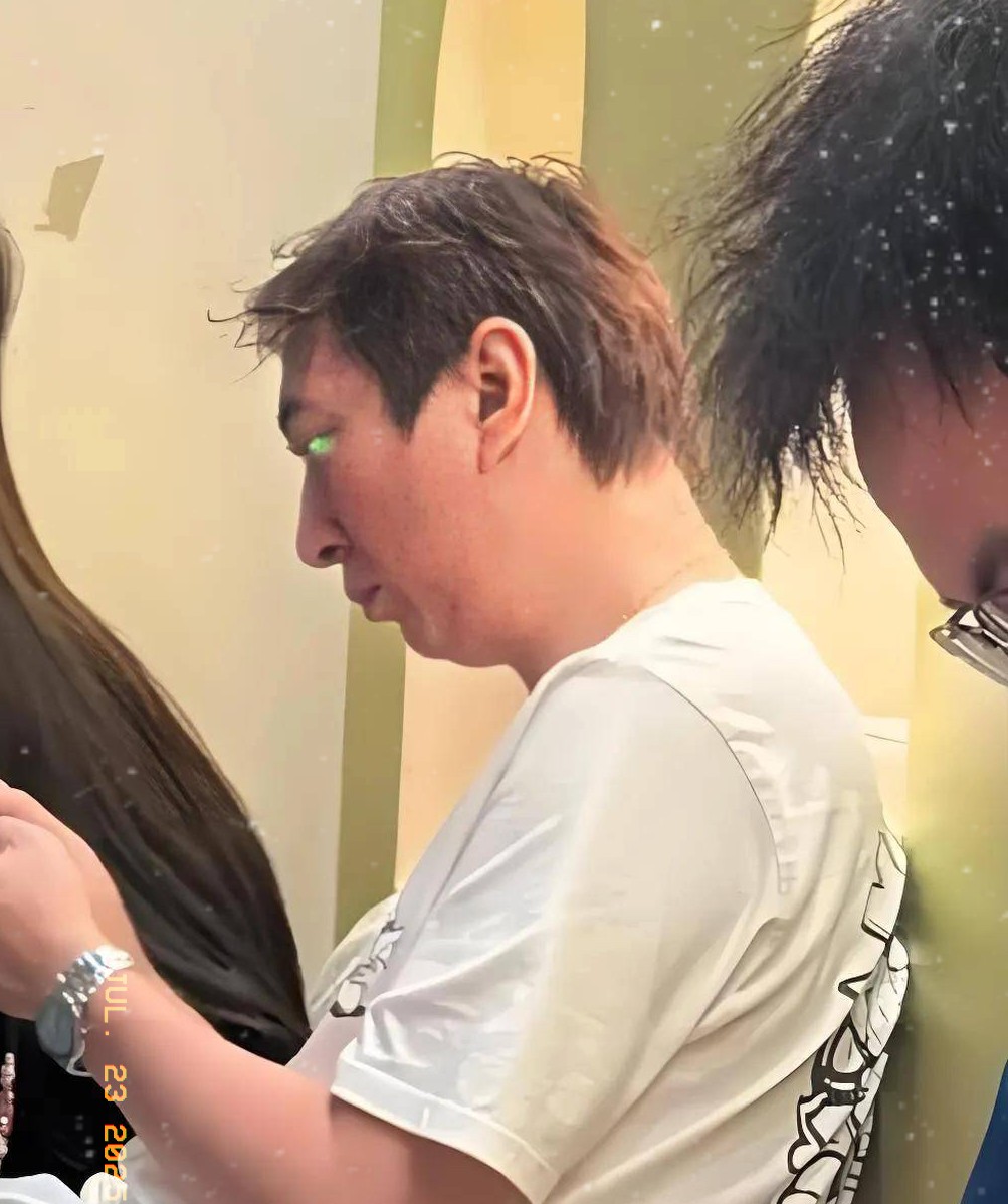 王思聪这状态，真是给所有“有钱任性”的人提了个醒——身体这东西，真不看你