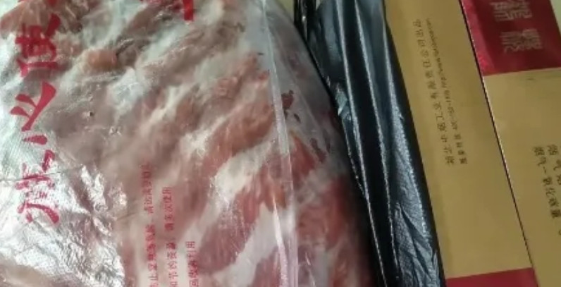 下午接完孩子，头疼得要炸了，刚往床上一趴，小姑子电话打过来了，嫂子我在你家楼下，