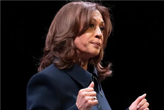 【特朗普社媒发歧视视频惹大事！白宫赶紧删，哈里斯都炸锅了】美国