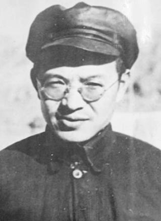 张闻天回忆我党最凶险的一夜若非毛主席力排众议，历史就要改写1976年，张闻天因冠