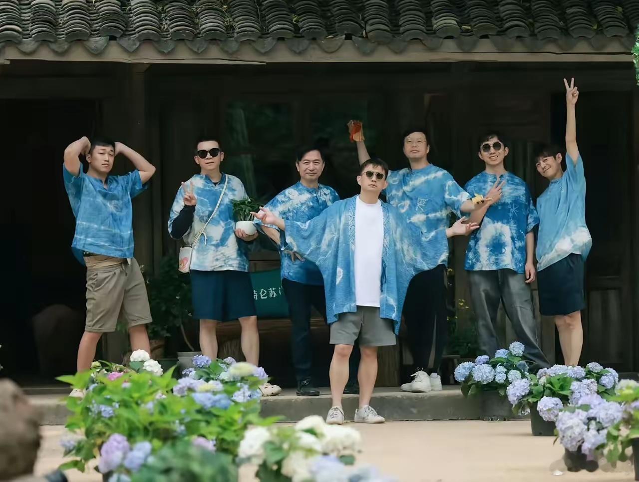 《向往的生活》第8季终于低调开录啦！黄磊、何炅、张艺兴、彭昱畅、张子枫全员回归，