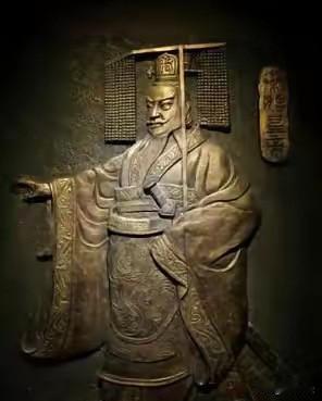 秦始皇四十九岁便撒手人寰，后世之人大多感慨他寿命太短，却很少有人认真算过，在一统