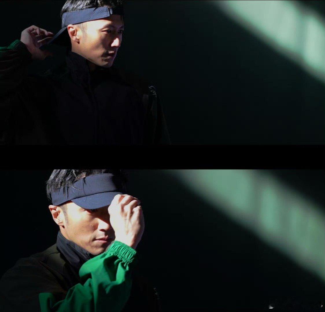 谢霆锋一分钟挥拍25次从挥拍速度看专业度！谢霆锋一分钟内25次干净利落的击球，