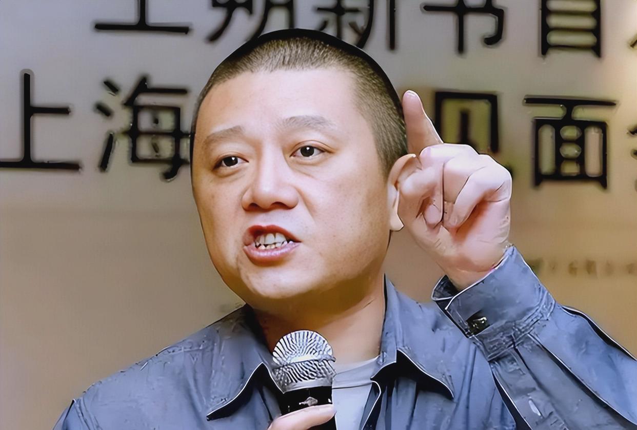 王朔说：“无论和谁打交道，适当地强势，你才会被尊重；适当地拒绝，你才不会被欺负。