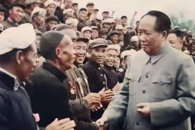 《毛选》的智慧，从来都朴素而深刻，它告诉我们：世间最强大的力量，从来不在外在的物