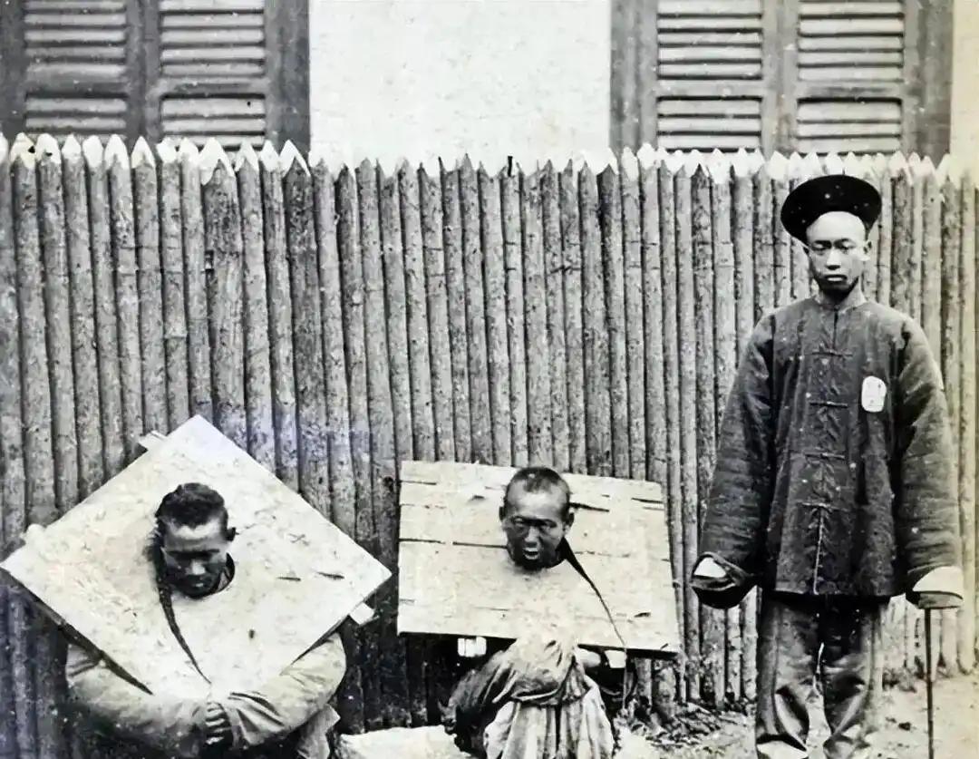 古代流放岭南等于死缓，古人怕广东，怕的不是穷，不是远，而是两个字：瘴气。那里蚊虫