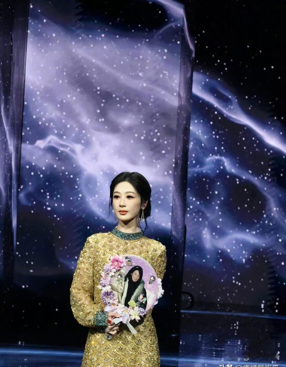 内娱的“流量VS演技”定律，被杨紫一个人废了。他们说，你不可能既是顶流，又