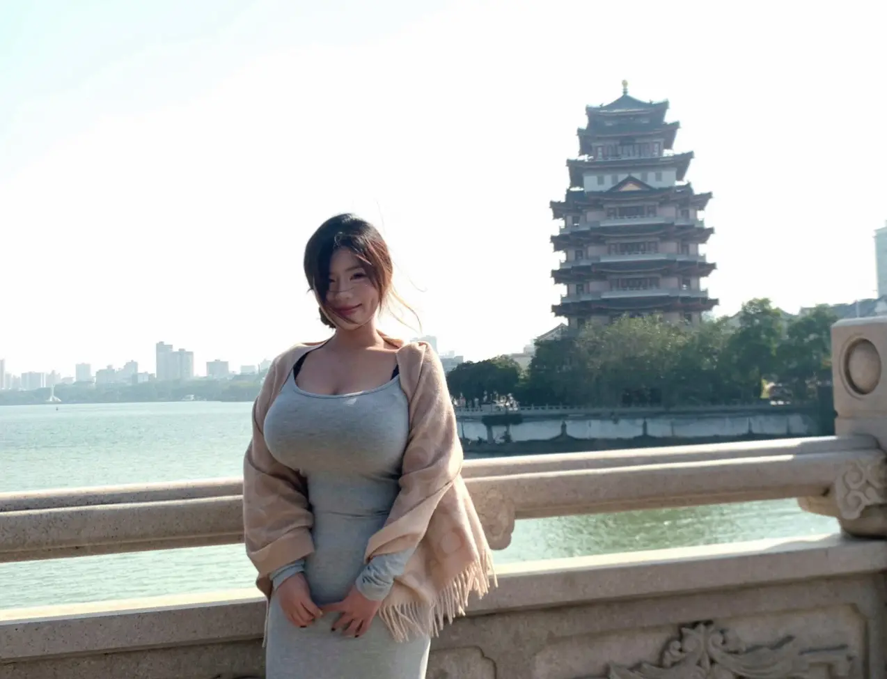 湖边温柔风