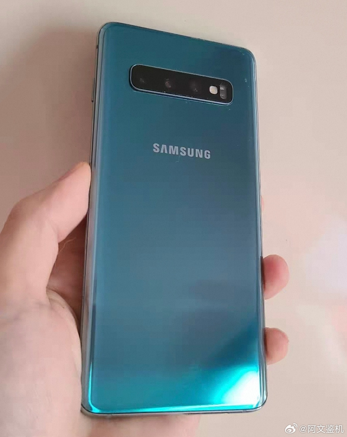 经常有人说三星在国内都快凉了，为什么在全球还是第一？首先，世界上唯一一个能掌握一