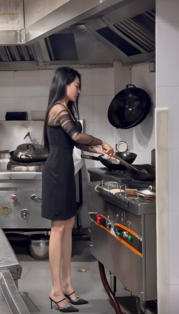 好菜凭火气，咸淡靠手气