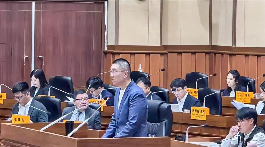 基隆政坛又双叒叕“开锣唱戏”了！海峡导报爆料，基隆前民政处长张渊翔涉嫌违规调取民