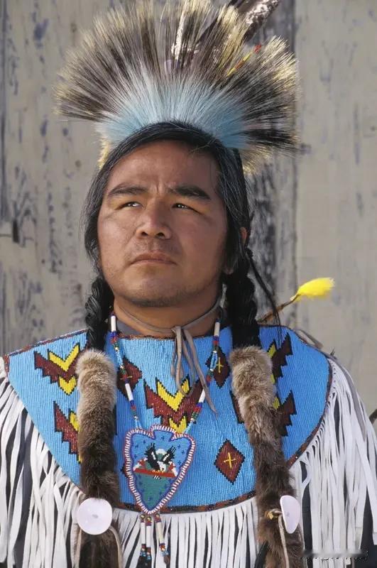 美国原住住民印第安人可能是从中国商朝灭年去北美的，可能是被周武王姬发打败了的殷朝