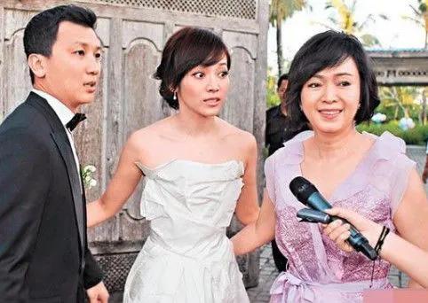 黄柏俊和侯佩岑认识没几个月就求婚了，侯佩岑赶紧打给妈妈：“妈，你帮我决定要不要嫁
